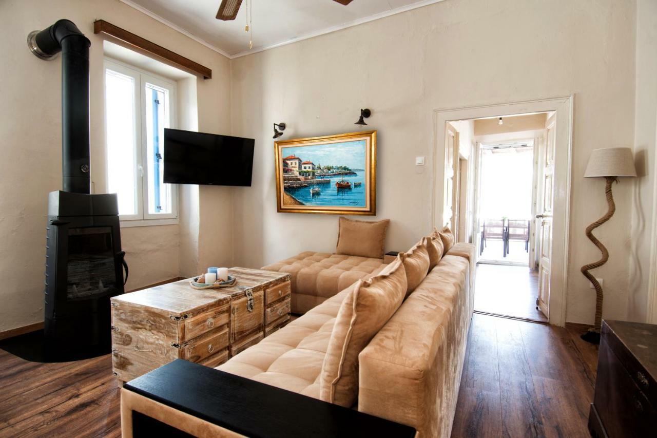 The Veranda Of Gavrion-Exclusive, Centrally Located With Seaview Ngoại thất bức ảnh